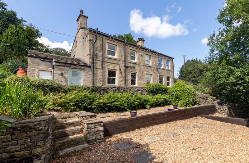 House Pike End Road in Calderdale