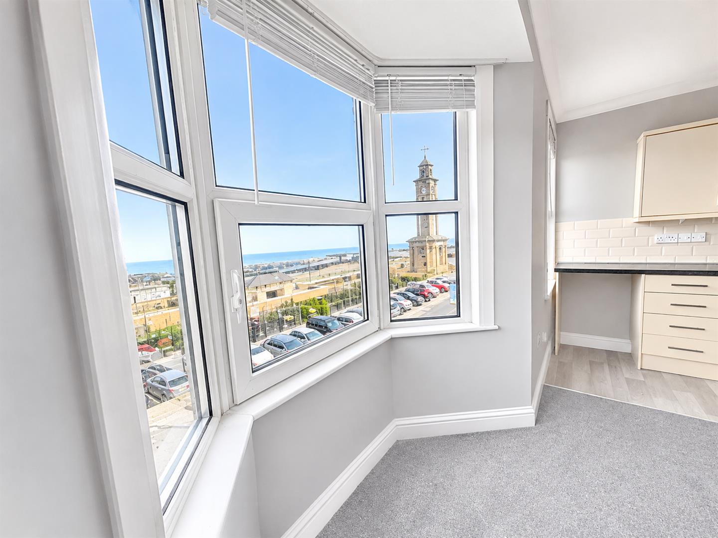 Flat Central Parade in Herne Bay
