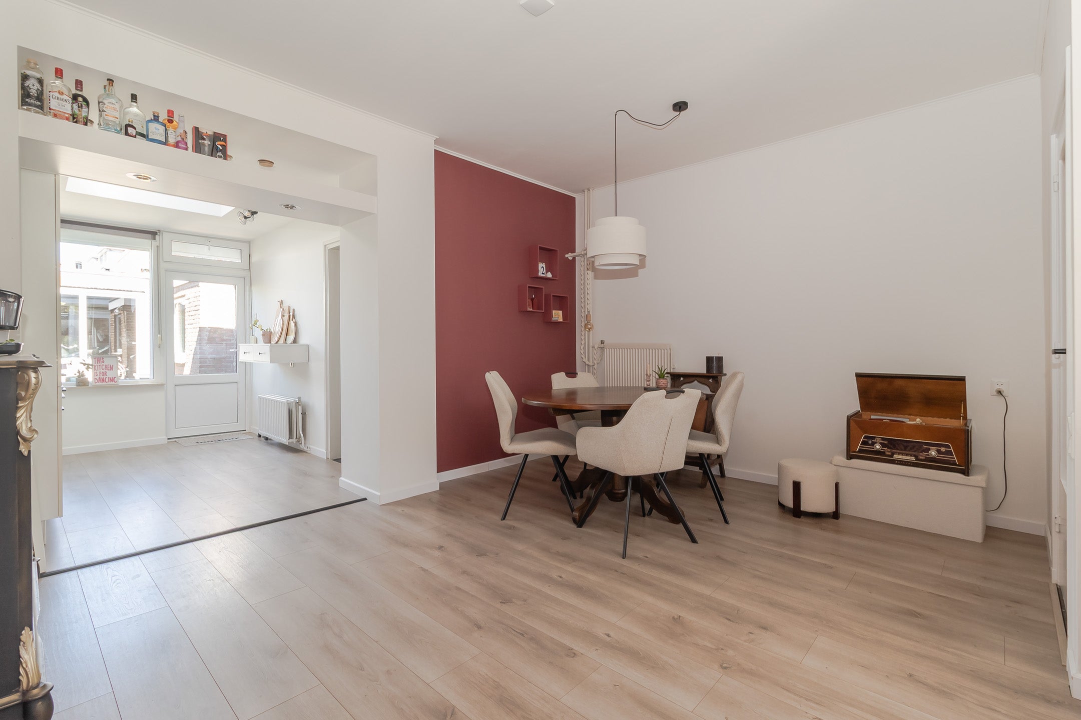 Tussenwoning te koop: Nachtegaalstraat 52, Geleen
