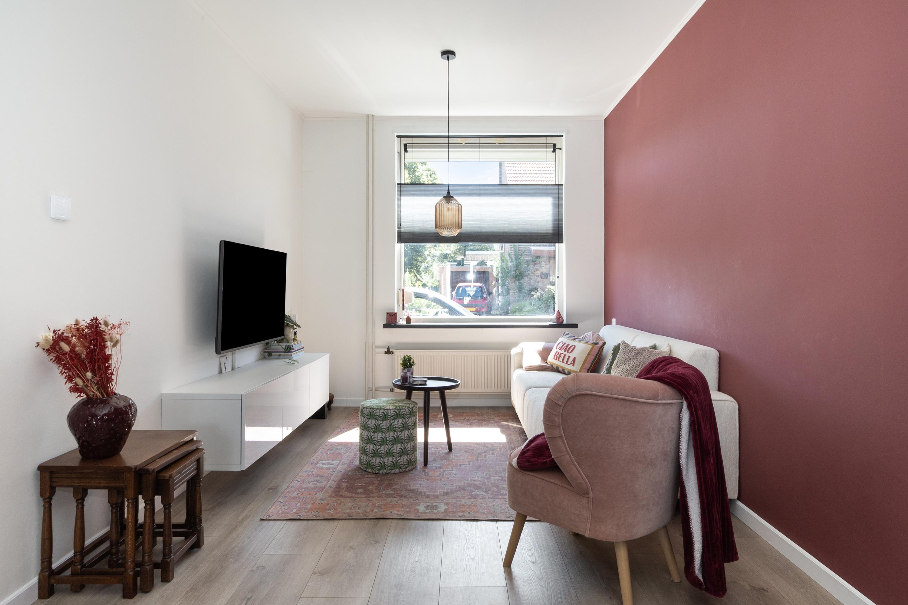 Tussenwoning te koop: Nachtegaalstraat 52, Geleen