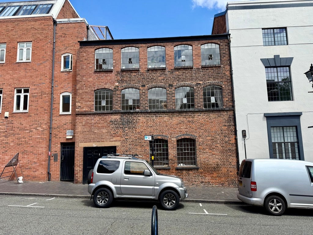 Flat Saint Paul's Square in Birmingham