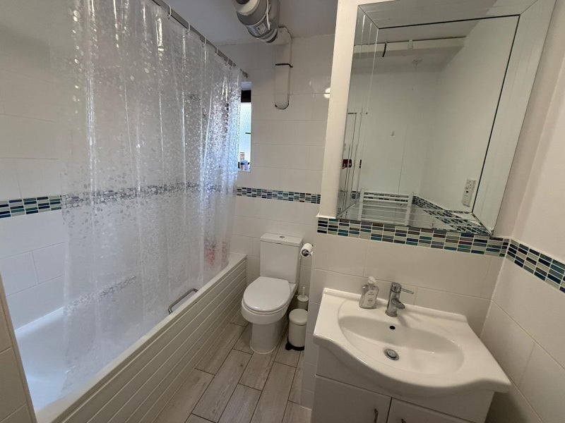 Room Leather Lane in Greater London