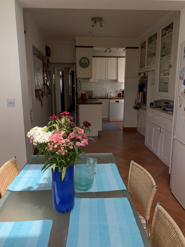 Room Finchley Way in Greater London