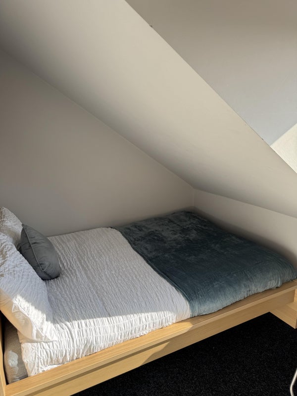 Room Carrick Knowe Grove in City of Edinburgh