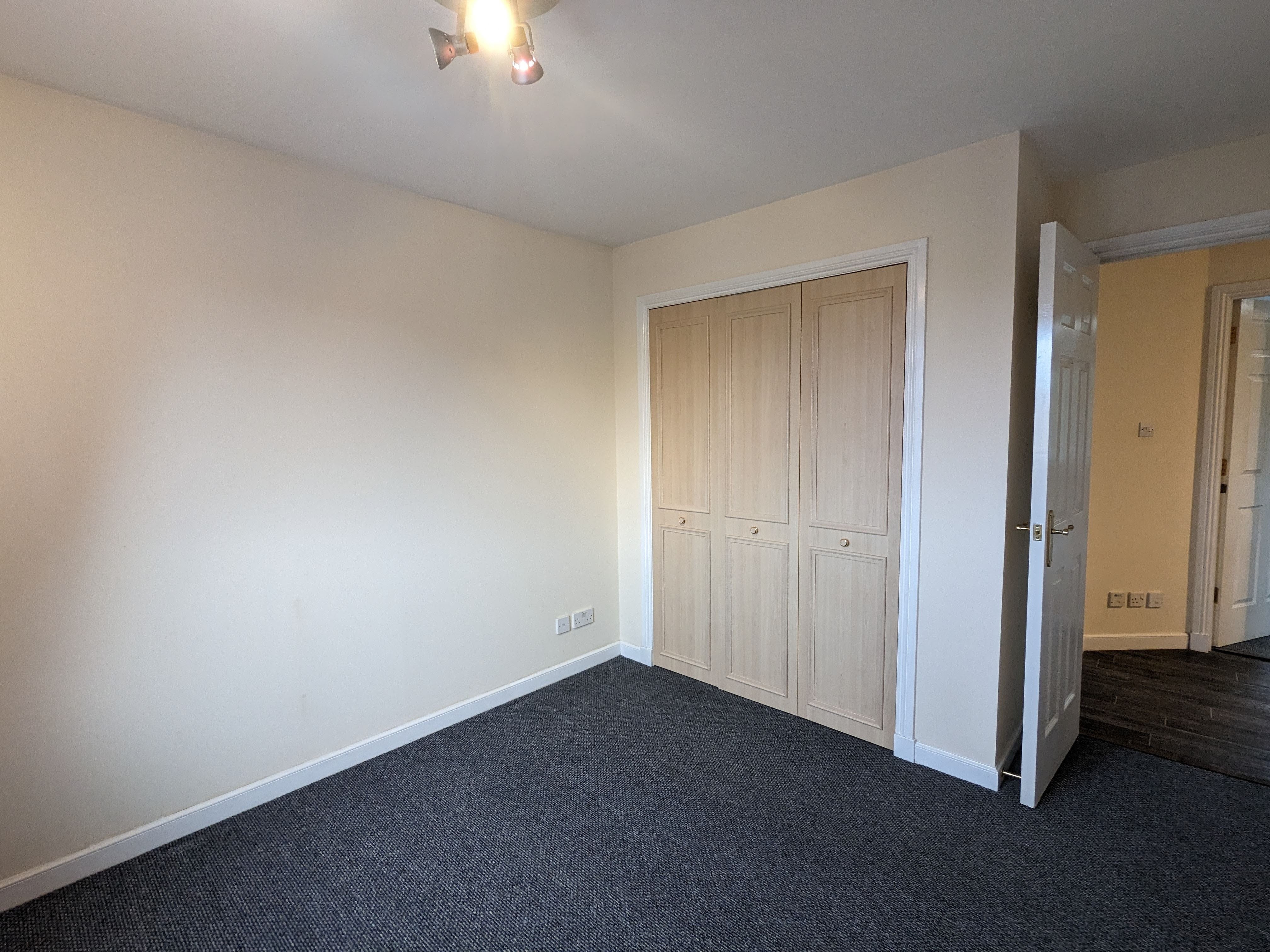 Flat Burnvale Place in Livingston