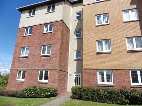 Flat Burnvale Place in Livingston