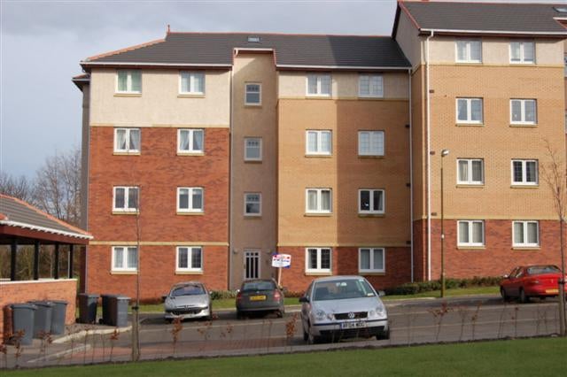 Flat Burnvale Place in Livingston