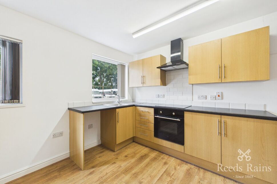 Flat Balne Lane in Wakefield