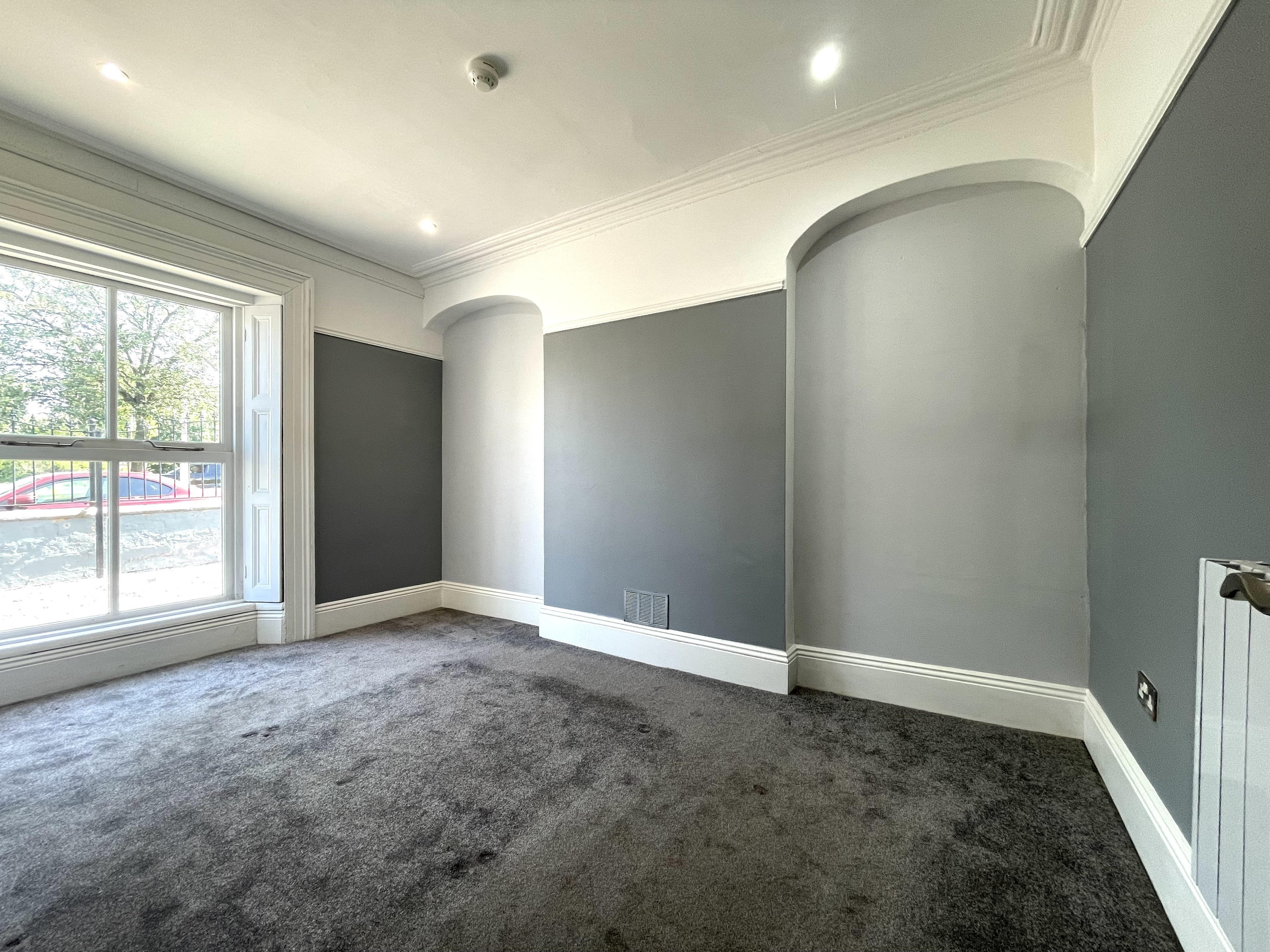 Flat Himley Road in Dudley