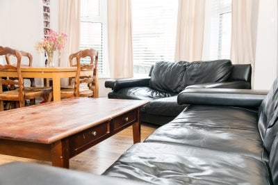 Flat Delph Lane in Leeds