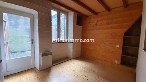 Appartement Rue Jean Jaurès à Lons-le-Saunier
