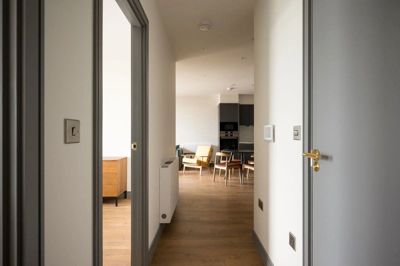 Room Watermead Way in Greater London