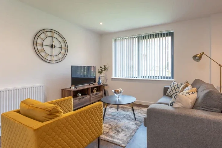 Flat Hallfield Road in York
