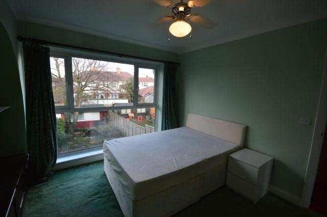 House Coniston Avenue in Greater London