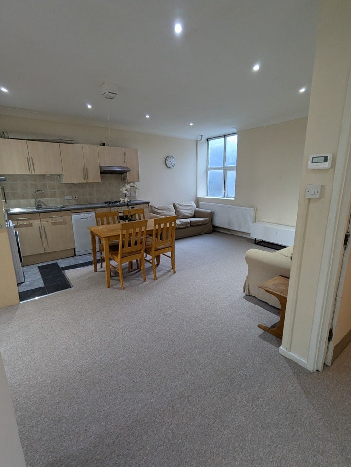 Flat John Street in Luton