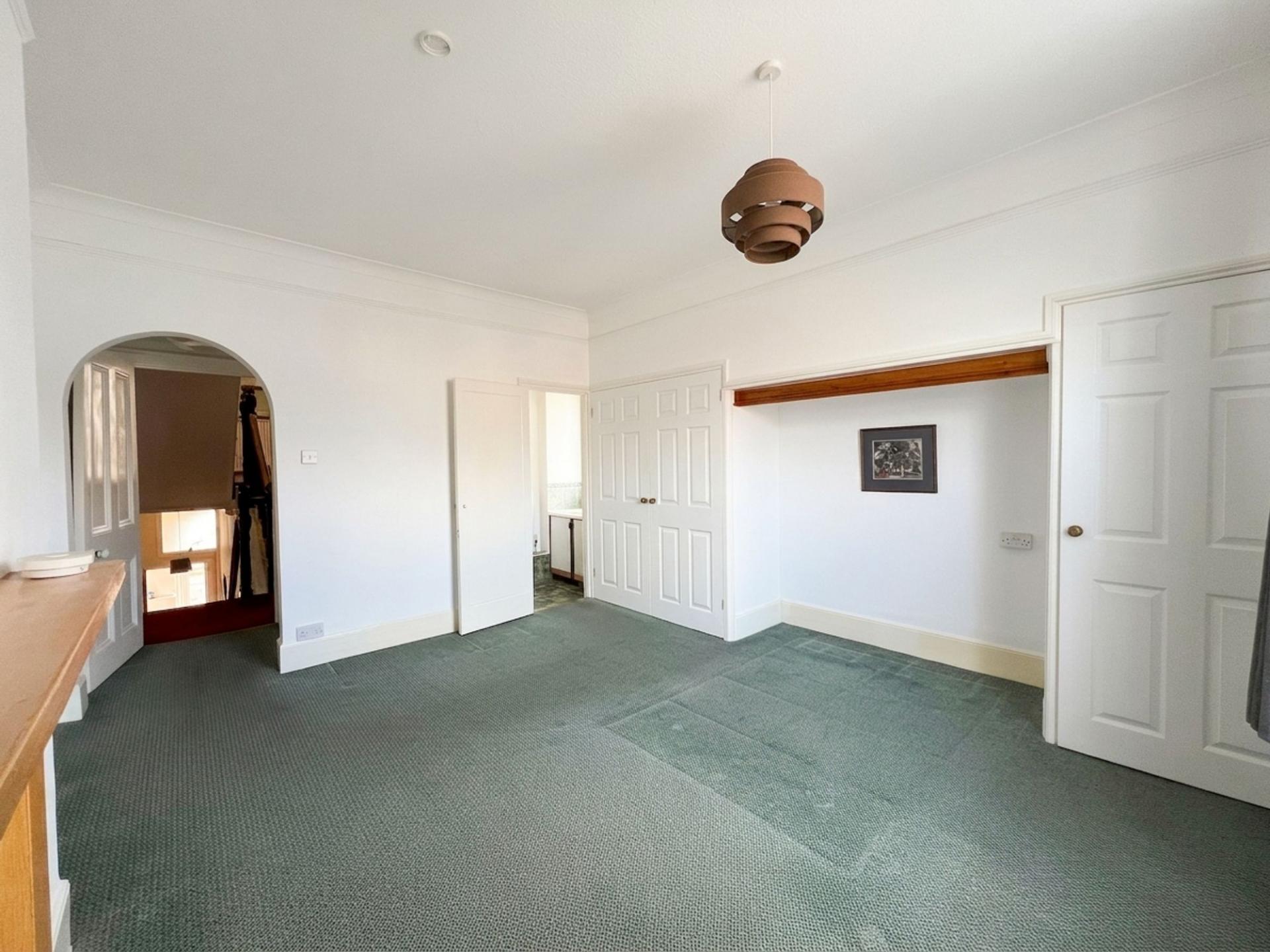 Flat West View in Penyffordd
