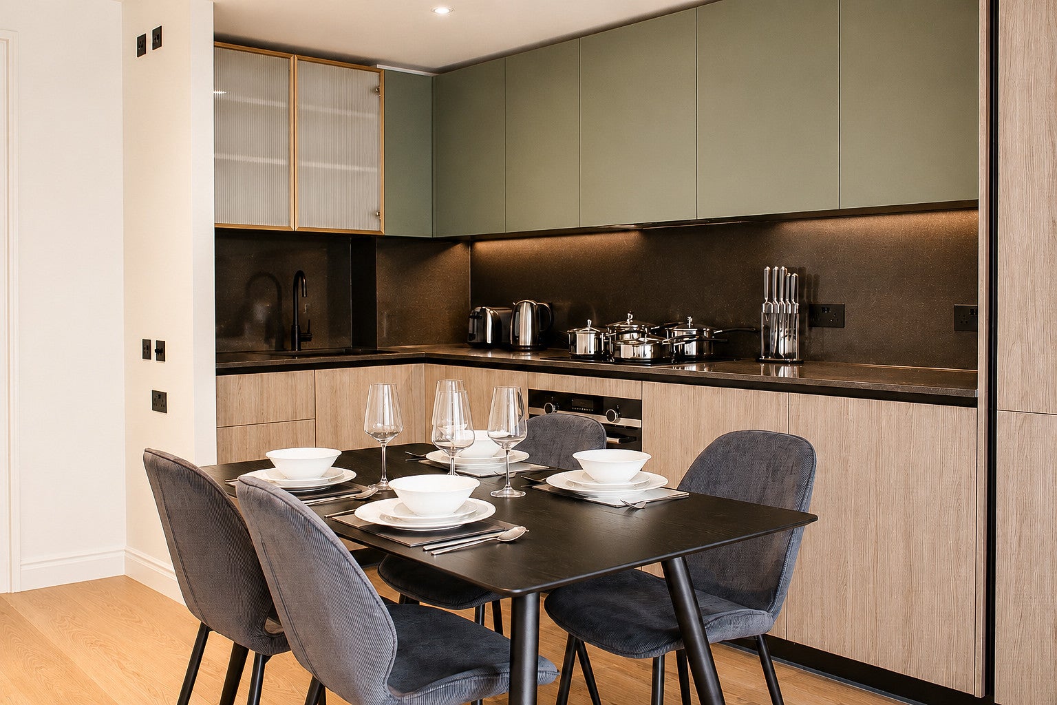 Flat Stephendale Road in Greater London