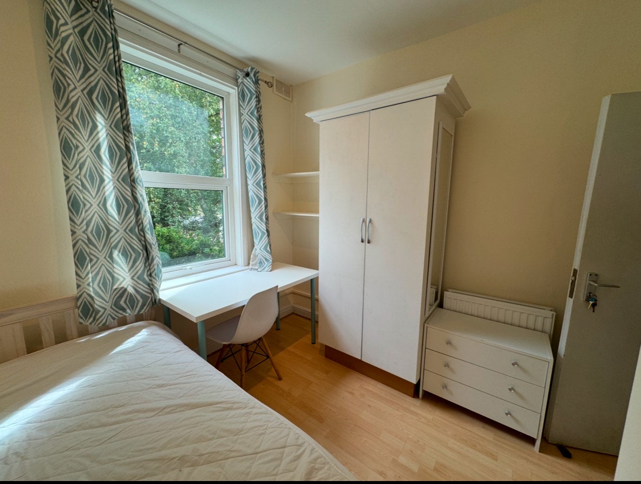 Flat Lenton Boulevard in Nottingham