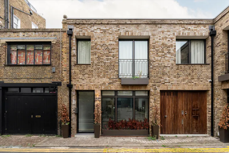 Flat Westbourne Grove Mews in Greater London