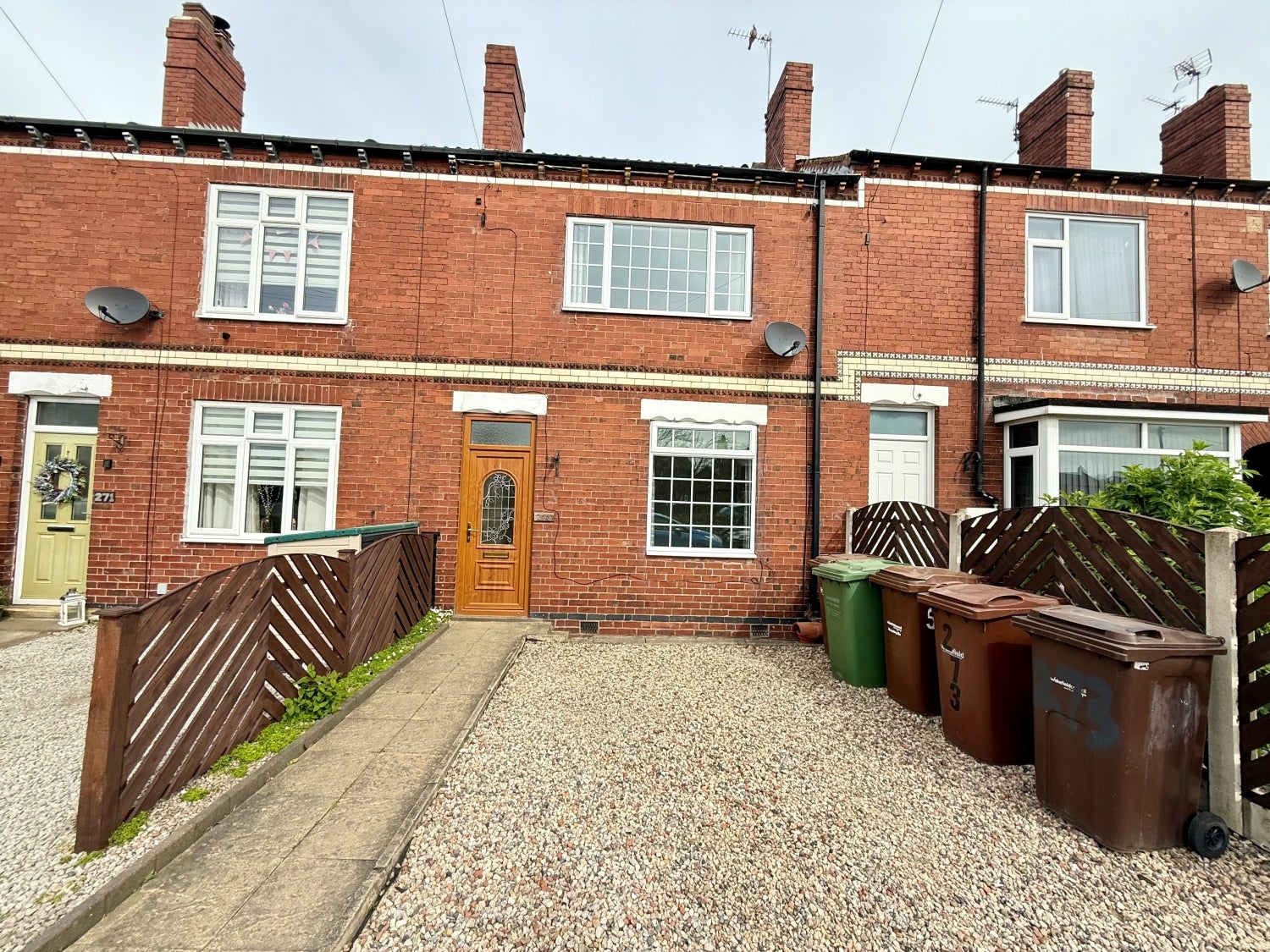 House Pontefract Road in Wakefield