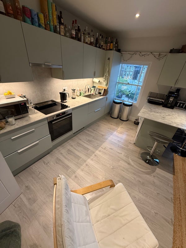 Room Camden Park Road in Greater London