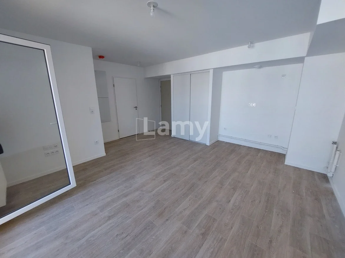 Flat Rue Jean Besson in Royan
