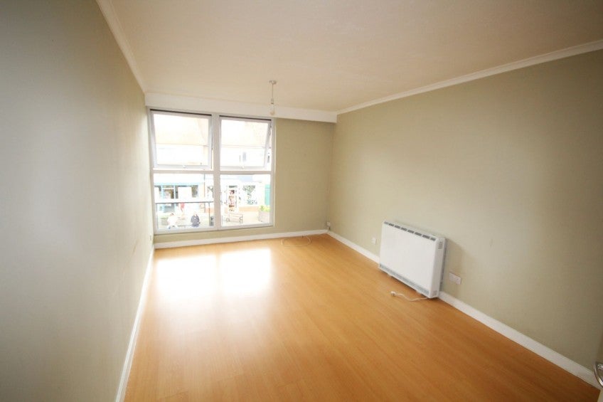 Flat Market Place in Chalfont St Peter