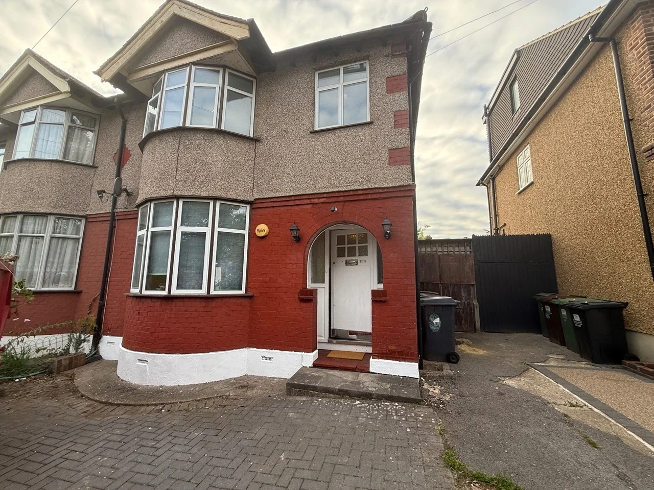 House Larkshall Road in Greater London