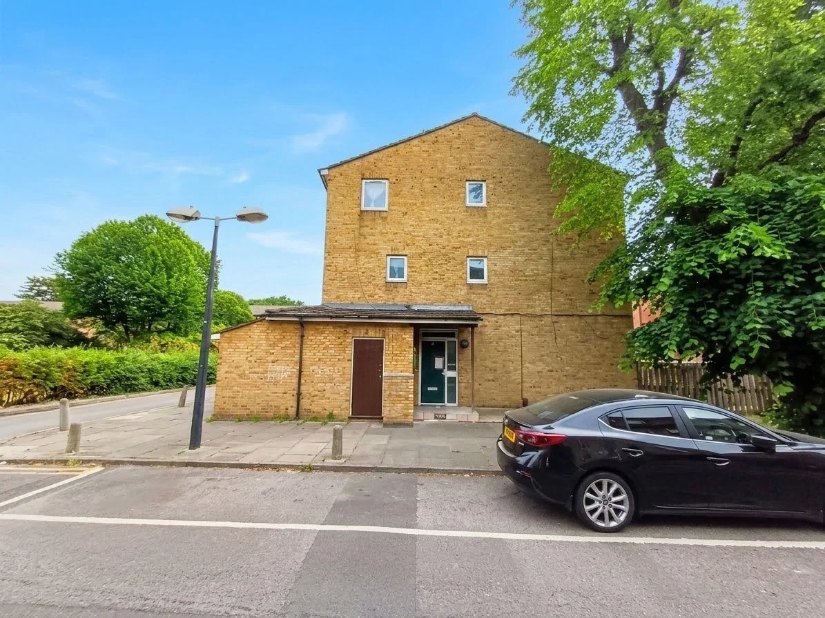 House Montague Square in Greater London