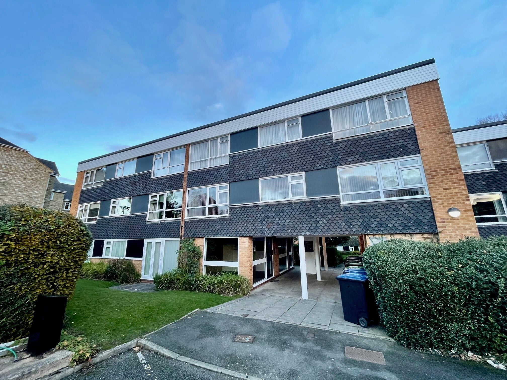 Flat Selly Wick Drive in Birmingham