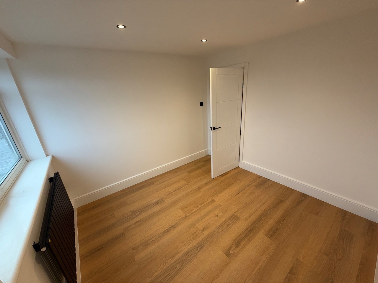 Flat Grand Drive in Greater London