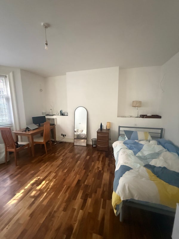 Room Cabbell Street in City of Westminster