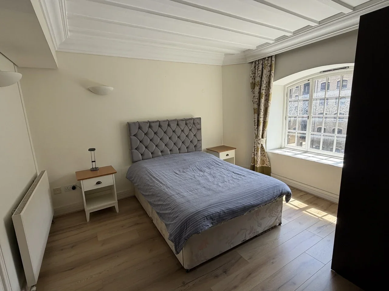 Flat Shad Thames in Greater London