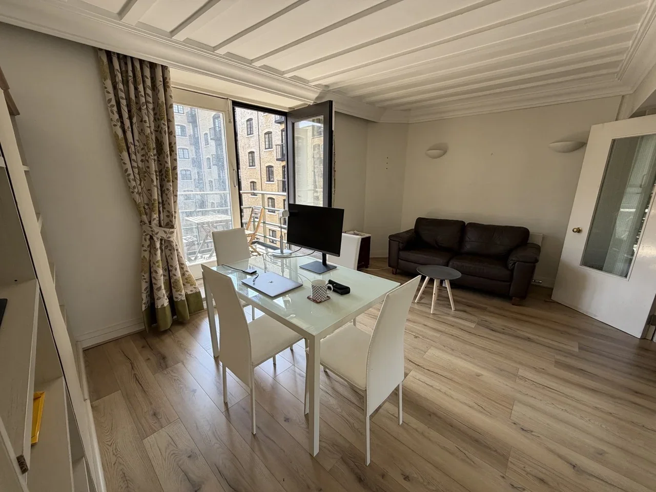 Flat Shad Thames in Greater London