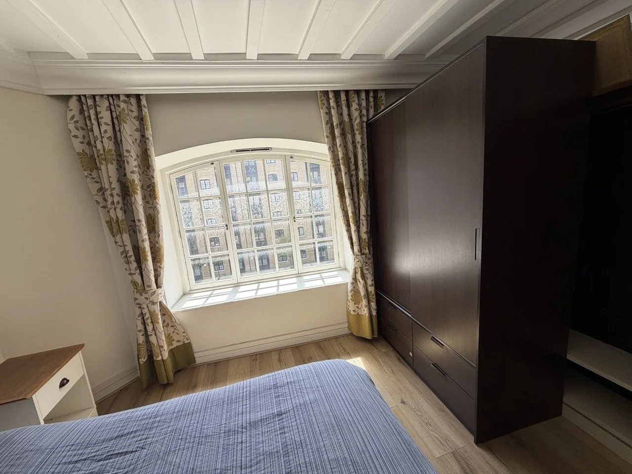 Flat Shad Thames in Greater London