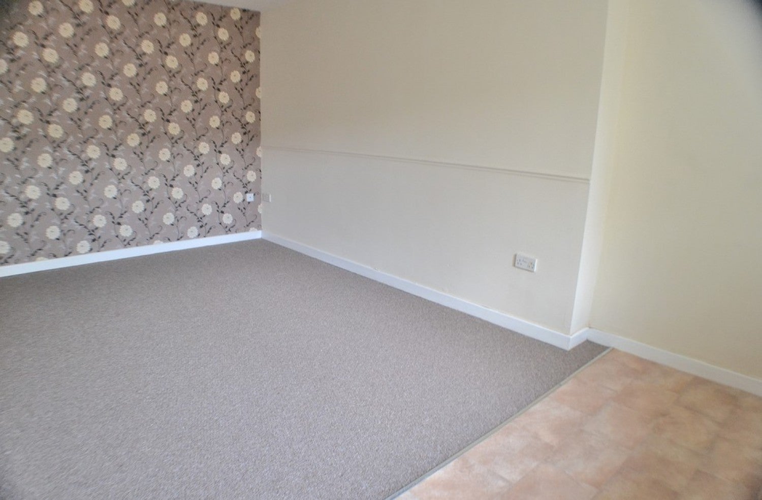 Flat Waverley Street in Derby