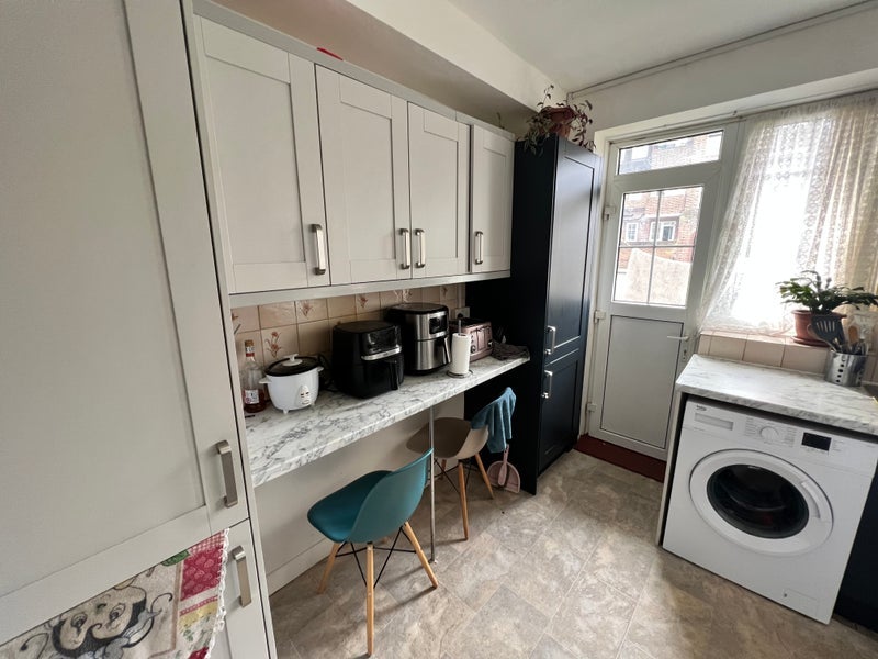 Room Station Walk in Greater London