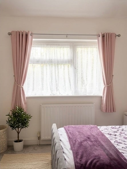Room Highfield Road in Greater London