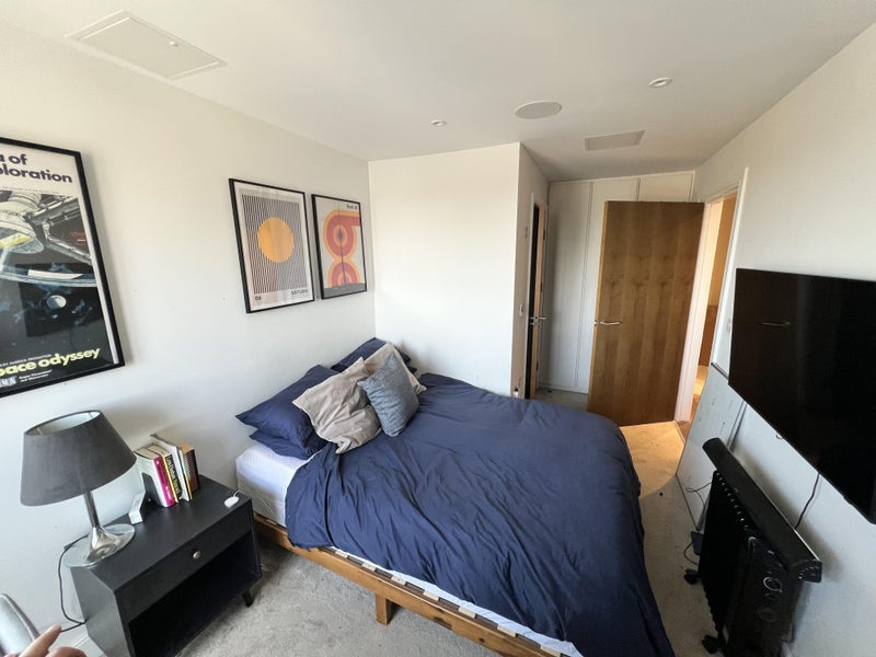 Room New Park Road in Greater London