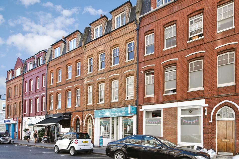 Flat Charleville Road in Greater London