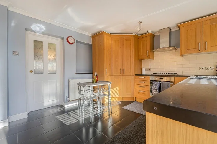 Flat Ivyhouse Road in Greater London