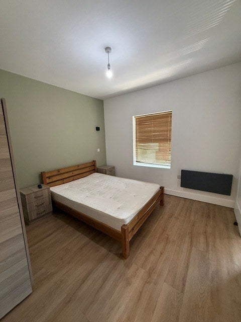 Room Granville Road in Luton