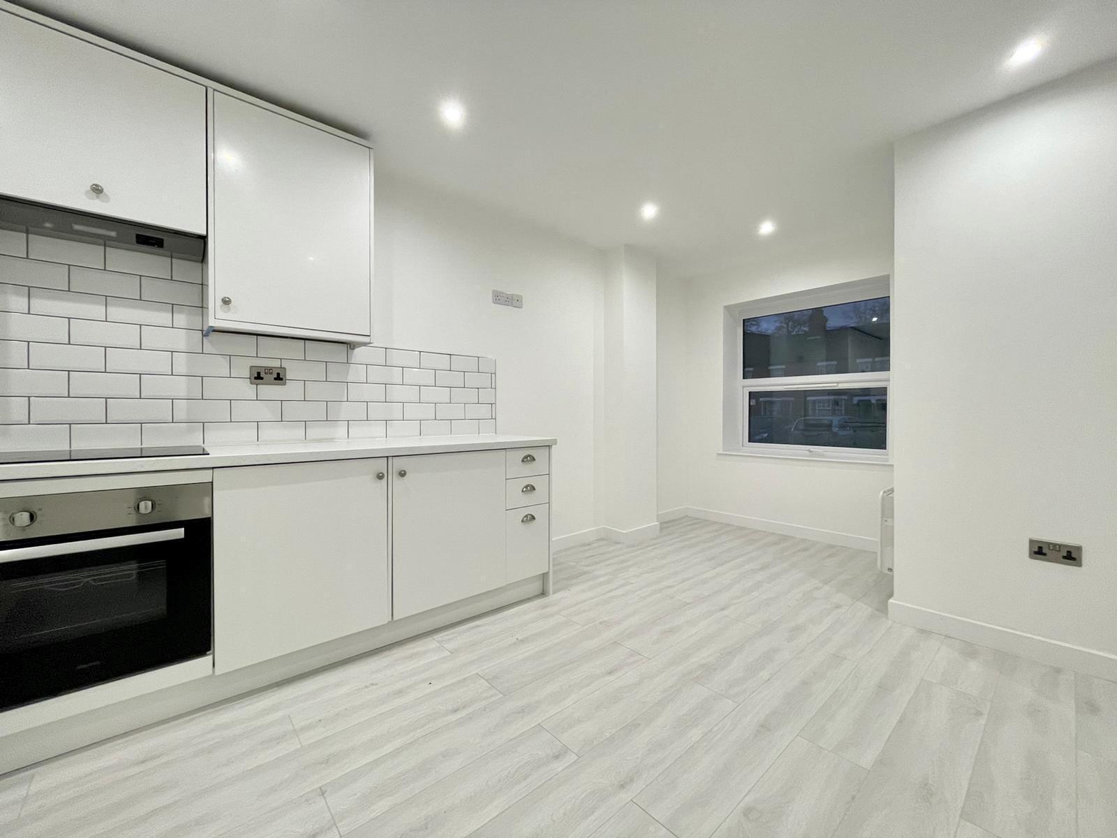 Flat Cromwell Square in Ipswich