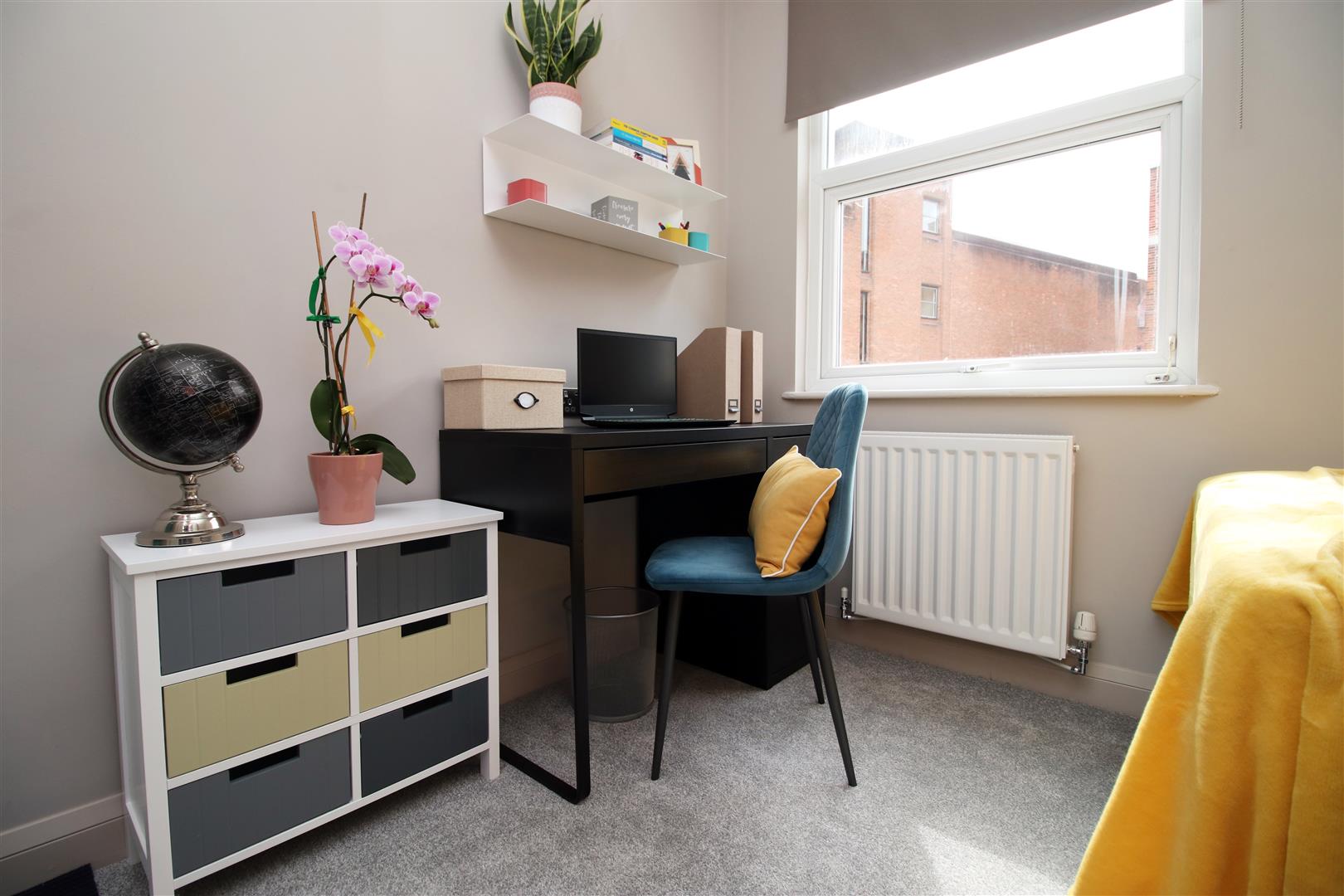Room Colum Road in Cardiff