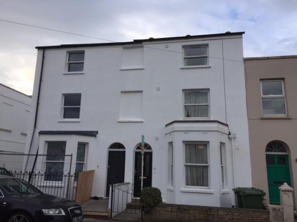 Room Gloucester Place in Cheltenham