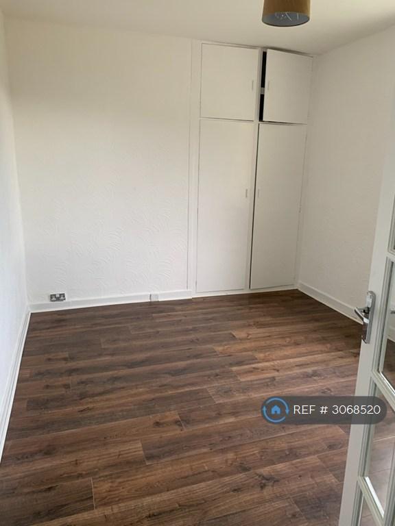 Flat Cardell Drive in Elderslie