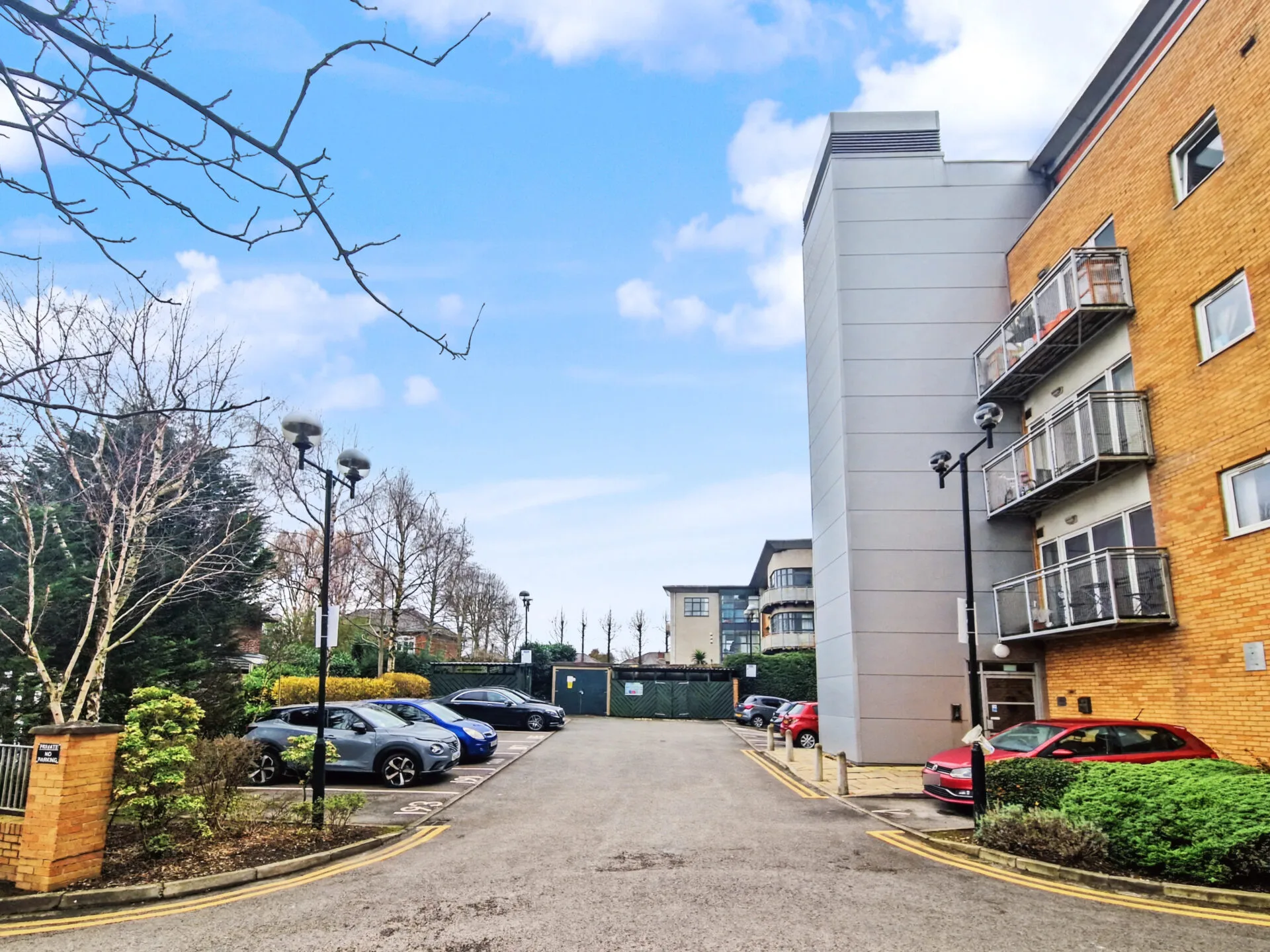 Flat Barn Street in Whitefield