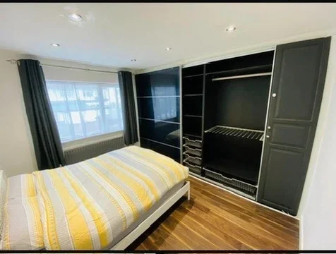 Flat Stilecroft Gardens in Greater London
