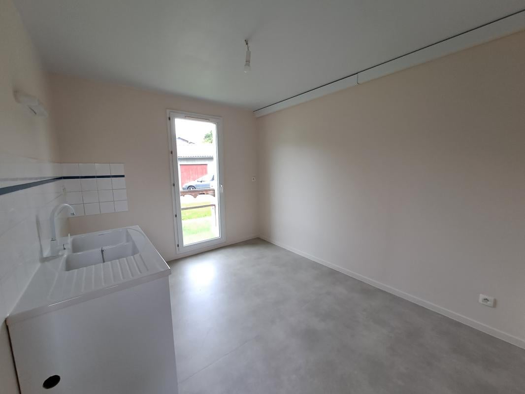 Flat Rue du Nochet in Saint-Amand-sur-Fion