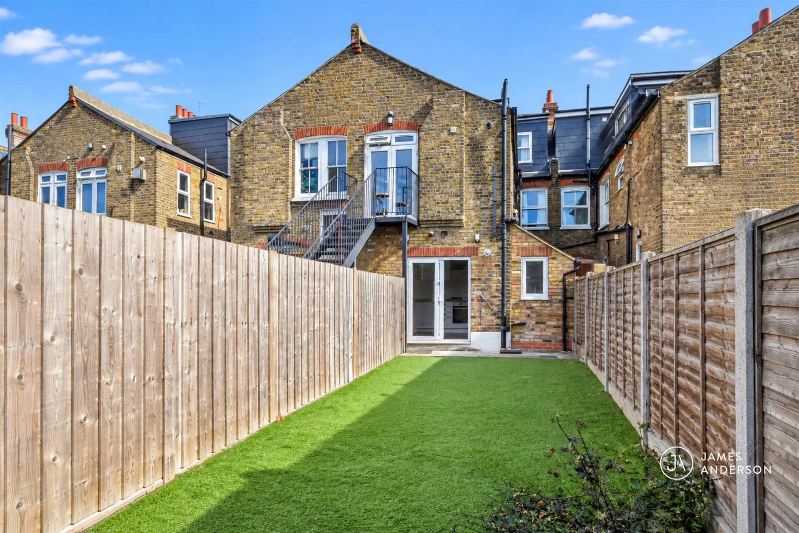 House Ashleigh Road in Greater London